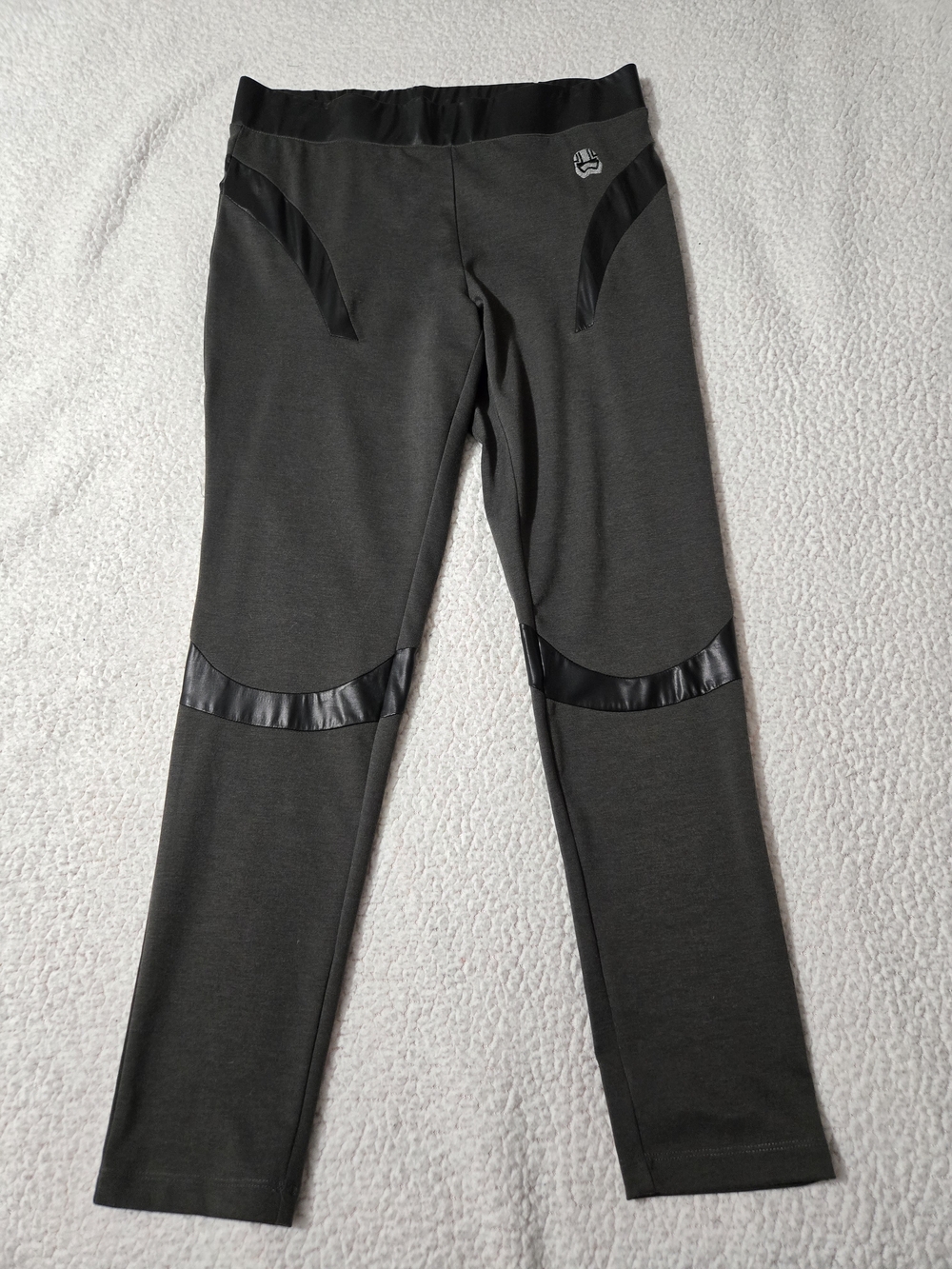 Her Universe Star Wars Phasma Leggings